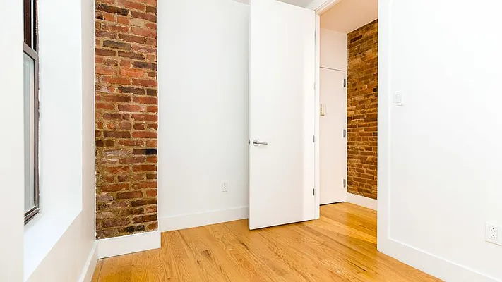 Rented by Nooklyn NYC LLC | media 22