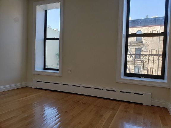 2nd image of 765 Saint Johns Pl #3C
