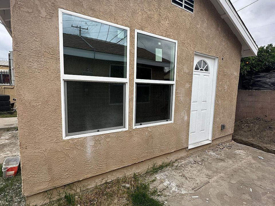 1st image of 6852 Ira Ave #1/4