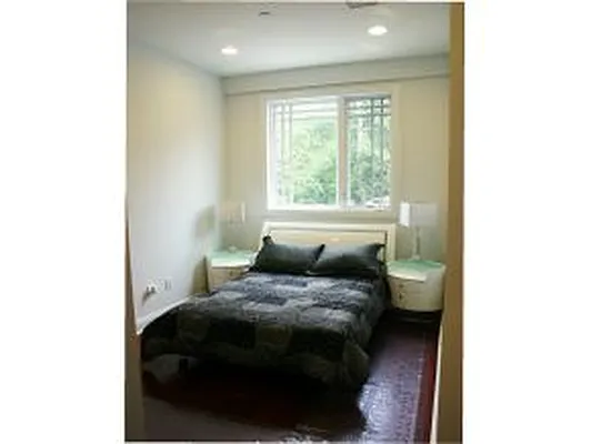 Sold by Brooklyn's Scenic View Real Estate | media 1
