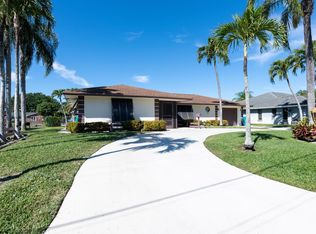 1057 Coral Dr, Boynton Beach, FL 33426