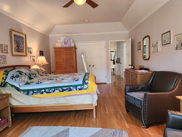 10758 Farragut Dr — Photo 33