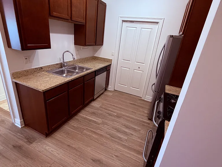 3300 W Irving Park Rd #L3 — Photo 11
