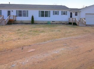 954 Seventeen Mile Rd NW, Kent City, MI 49330