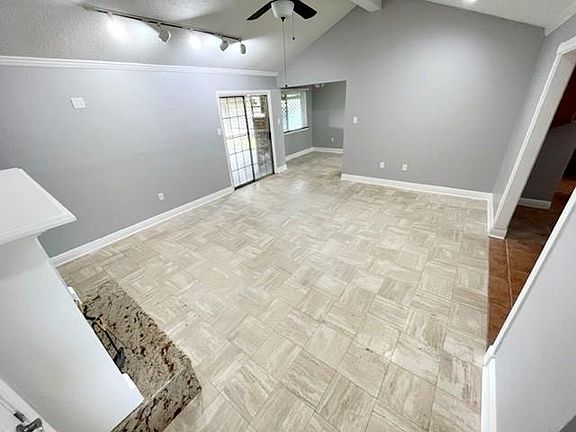 5th image of 265 Firethorn Dr