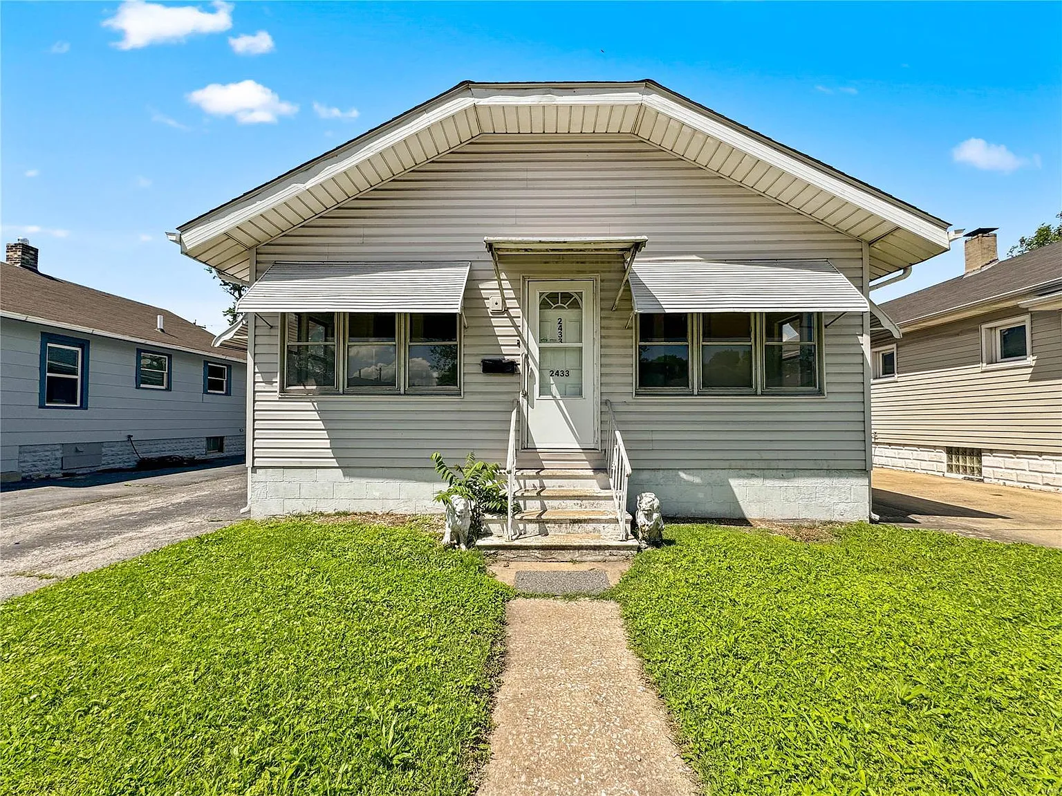 2433 Hodges Ave photo 1