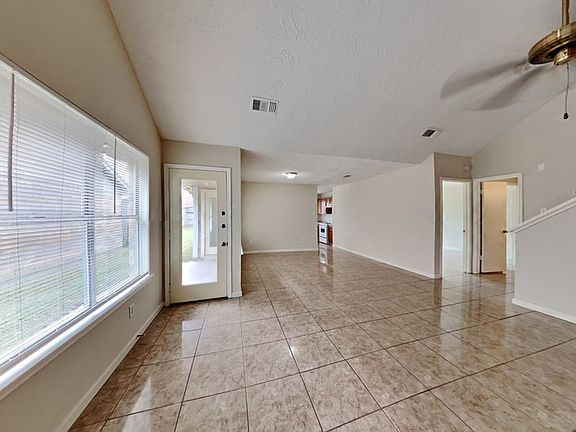 5th image of 907 Briarcreek Dr