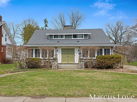 2nd image of 318 Sanborn Ave