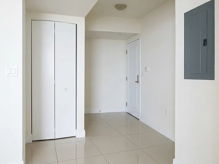 1871 NW South River Dr #2003 — Photo 6