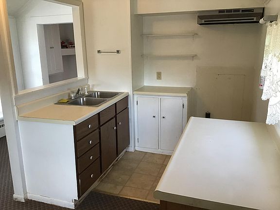 3rd image of 54 Truckey St #A & B