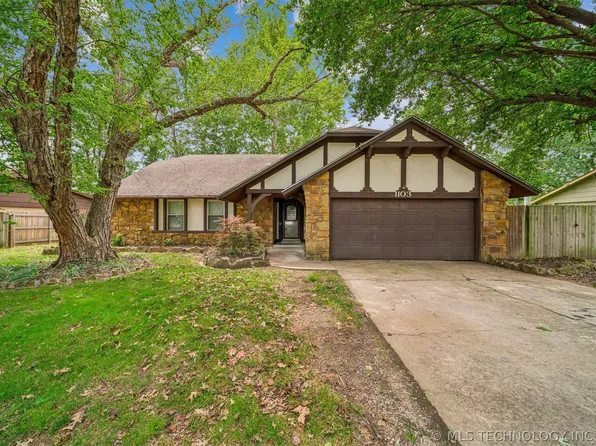 1103 W 19th St, Claremore, OK 74017