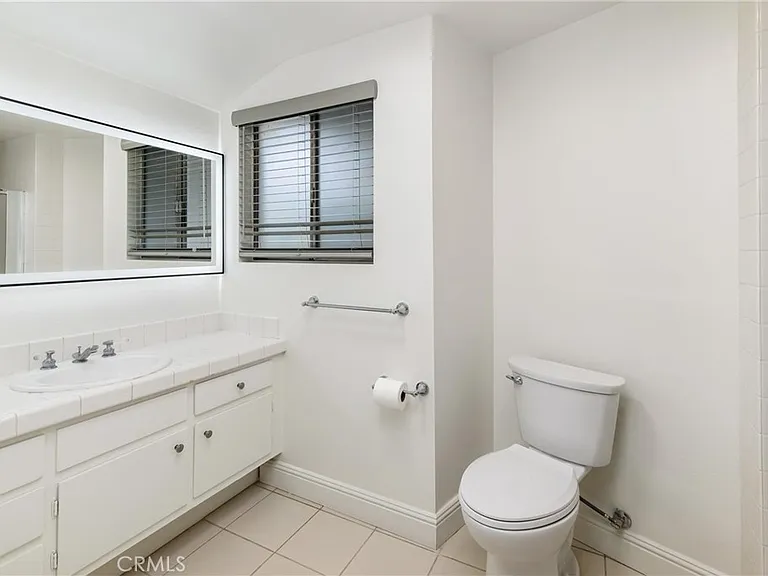 25141 Mackenzie St — Photo 9
