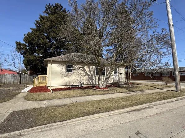 7324 30th AVENUE, Kenosha, WI 53142