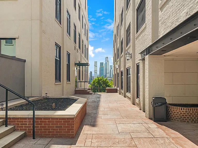 522 Gregory Ave #B410 — Photo 16