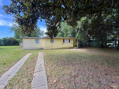 203 Edison Dr Photo 1
