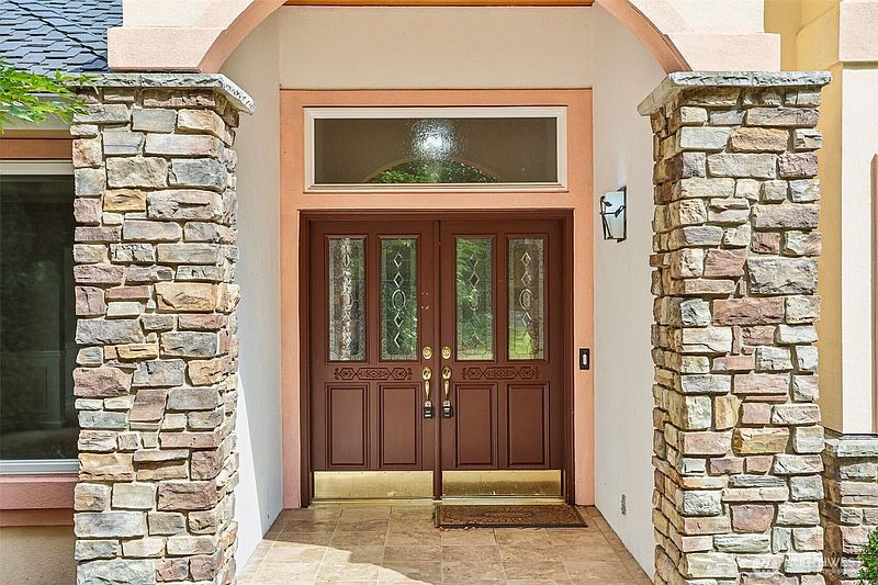 2nd image of 16580 SE 58th Place