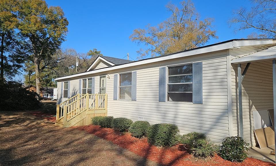 1st image of 627 John Sam Rd