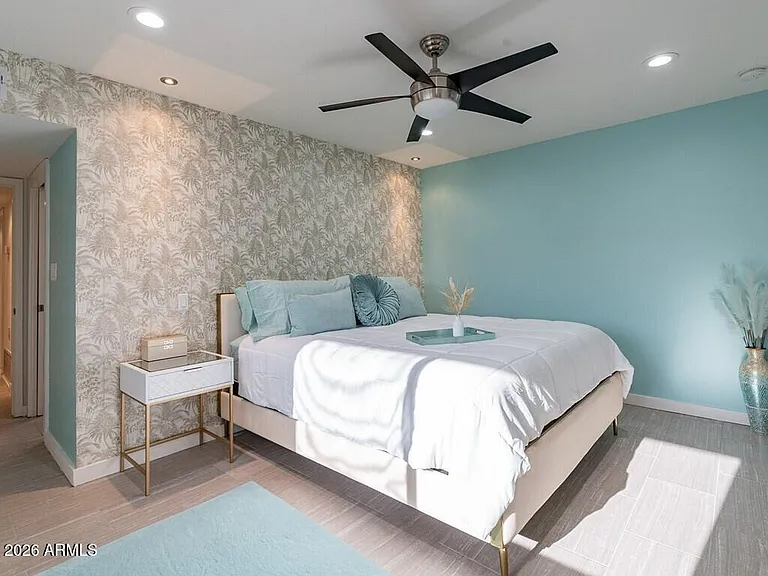 3302 E Turquoise Ave — Photo 33