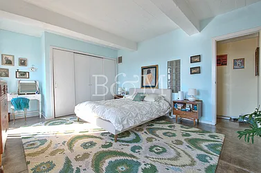 Sold by Brick&Mortar