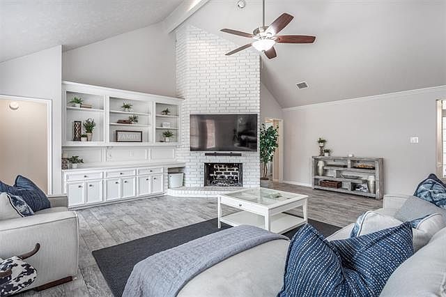1st image of 2121 Antibes Dr