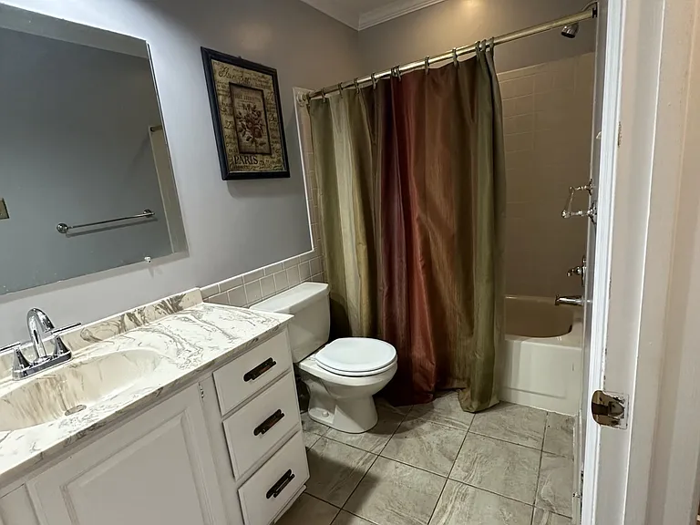 10 King Henry Cir #10 — Photo 9