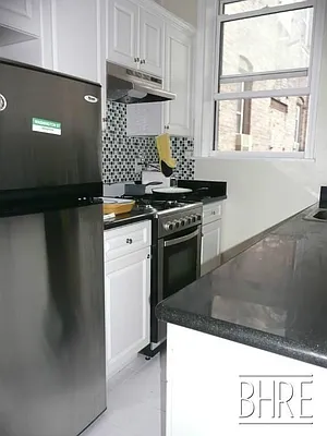 Rented by Brooklyn Heights Real Estate Inc | media 14