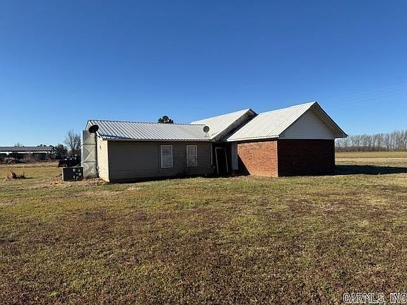 2nd image of 559 Lee 439 Rd