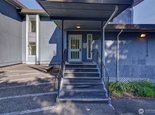 10459 Des Moines Memorial Dr S APT 305, Seattle, WA 98168