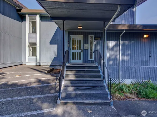10459 Des Moines Memorial Drive S #305, Seattle, WA 98168