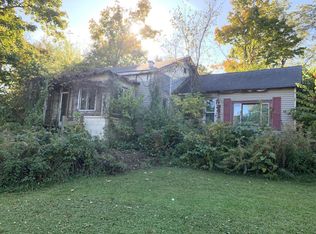 6020 E Batten Rd, Galien, MI 49113