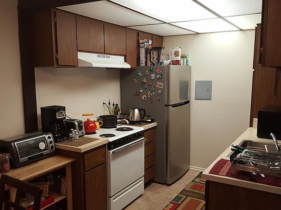 5th image of 15130 Brookhurst St APT 148