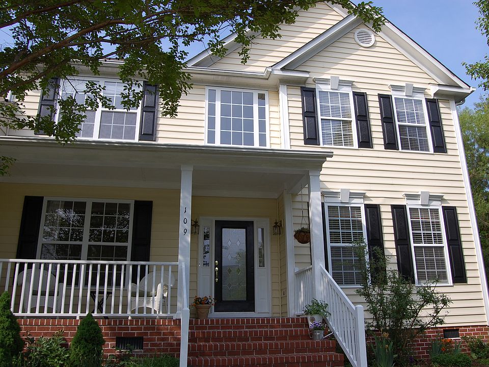 1st image of 109 George Wilson Ct