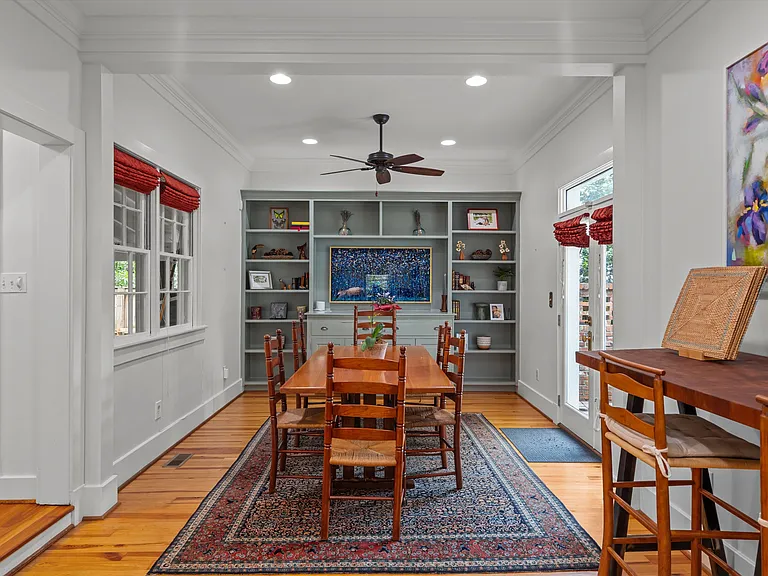 2509 Bellevue Ave — Photo 10