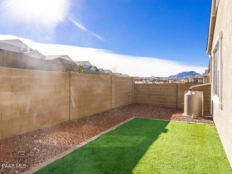 1385 Warbler Way — Photo 11