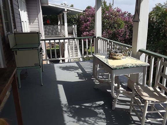 Kitchen porch. 