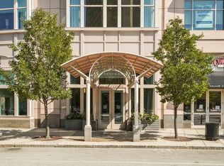 100 Belvidere St #4C, Boston, MA 02116