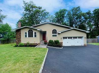 15 Martins Ln, New Providence, NJ 07974