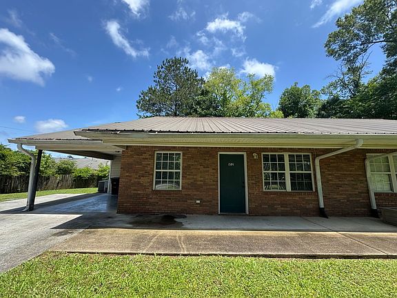2nd image of 150 Rogers Dr #29a7b2b5b