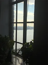 Rented by R New York