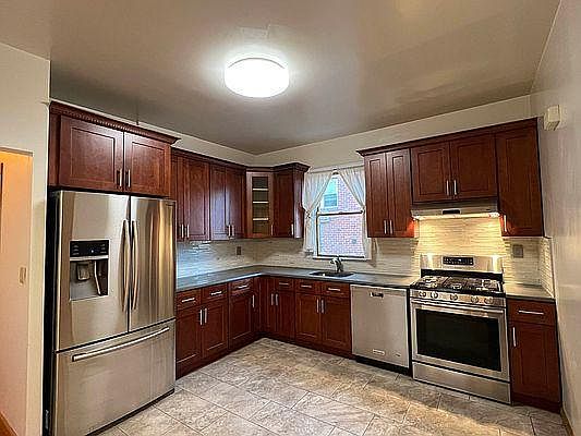 4th image of 123-10 9th Ave #1