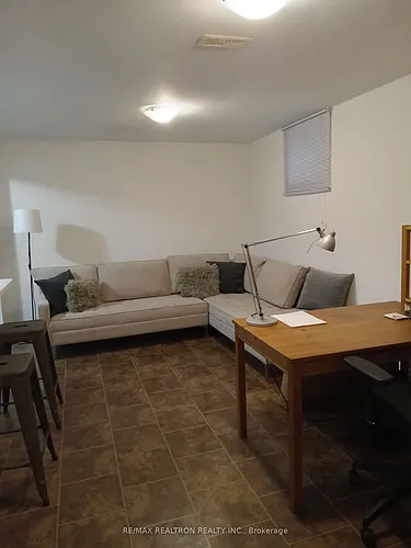 645 Hillsdale Ave E #BASEMENT Photo 1