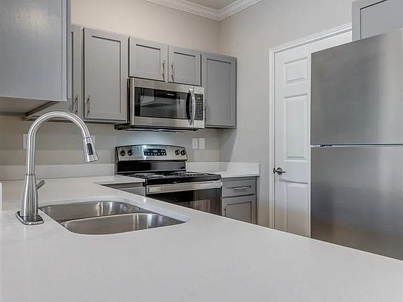 3rd image of 14900 N Pennsylvania Ave APT 1118