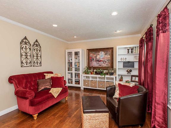 3rd image of 6735 Stallings Ln