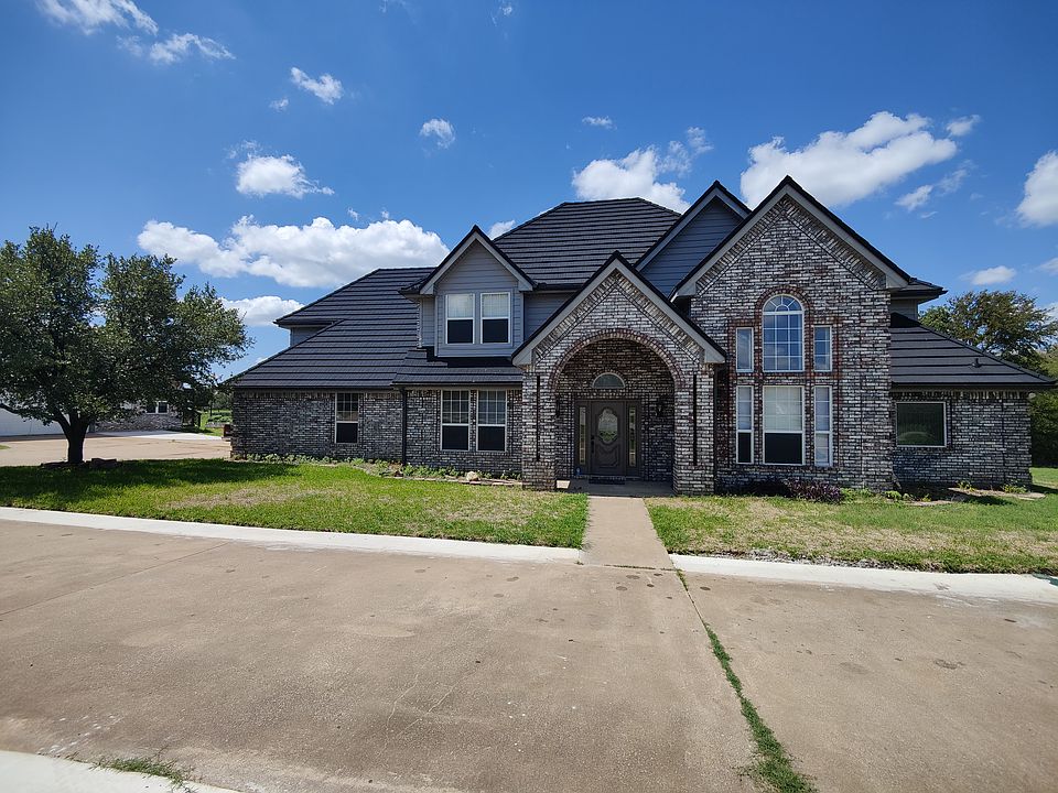 1st image of 6025 Autumn Hills Dr