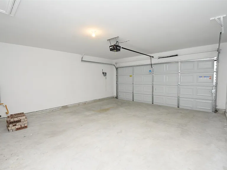 12218 Deep Stream Ln — Photo 10