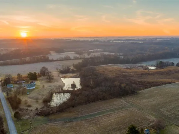 7532 Possum Hill Rd, Worden, IL 62097