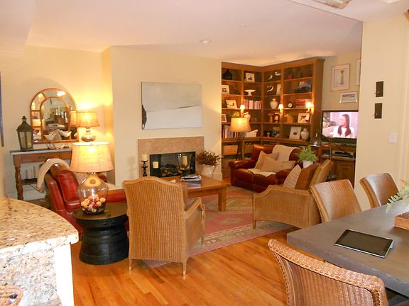 2nd image of 154 Riverplace Unit 201