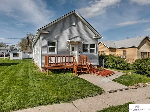 3rd image of 2114 Avenue F