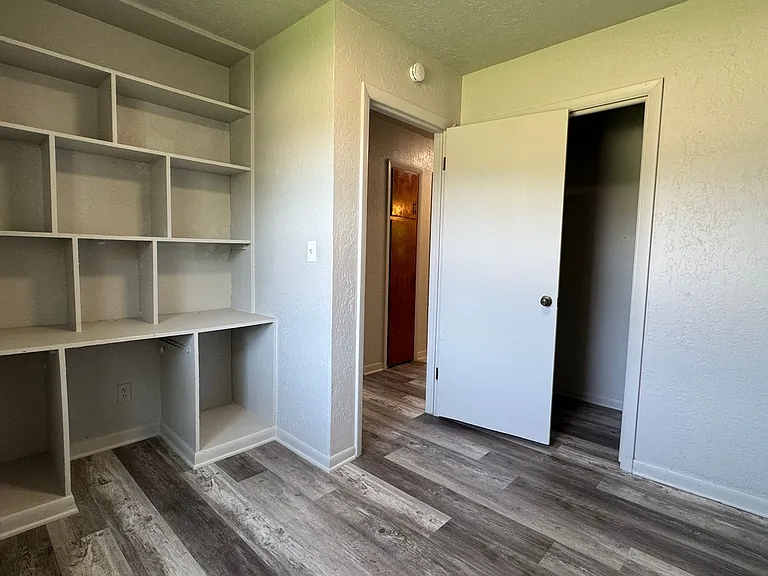 3818 NW Lake Ave — Photo 6