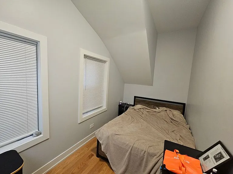 1415 W Erie St #1F — Photo 7